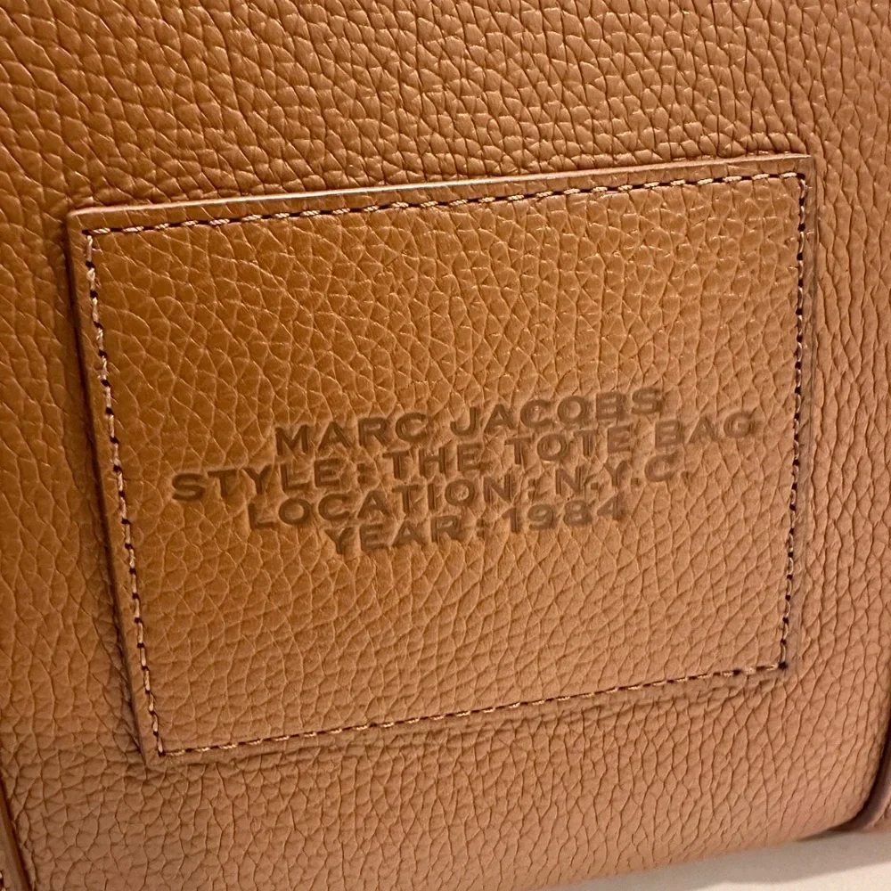 Marc Jacobs The Tote Bag Brown Leather Tote - Picture 6 of 10